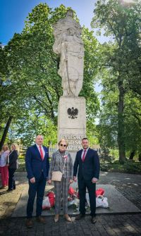 Obchody 234.rocznicy uchwalenia Konstytucji 3 maja w Łobzie