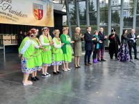 2wręczanie nagród w kategorii wieńców dożynkowych oraz stoisk gminnych