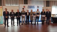 313914402_461369712750231_3511139475725498647_nlaureaci Zawodów Klubowych MKS "Olimp" Łobez oraz Szkoły Podstawowej Nr 3 w...