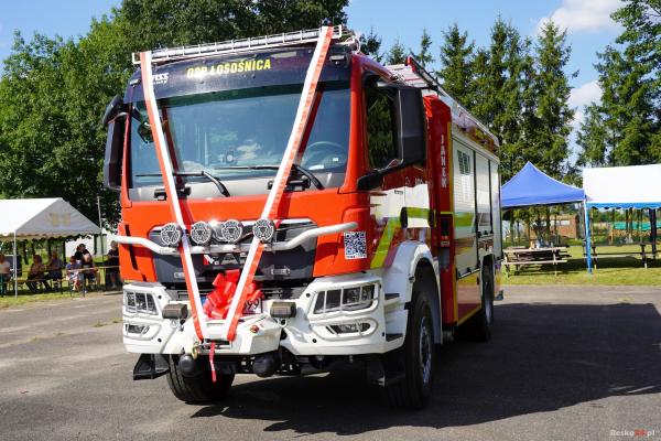 Nowy samochód ratowniczo-gaśniczy w OSP Łosośnica 09.08.2025