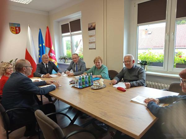 Posiedzenie Zarządu Powiatu w Łobzie 15.09.2025