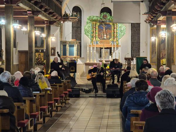 Patriotyczne spotkanie w Węgorzynie – koncert „W drodze” 09.11.2025