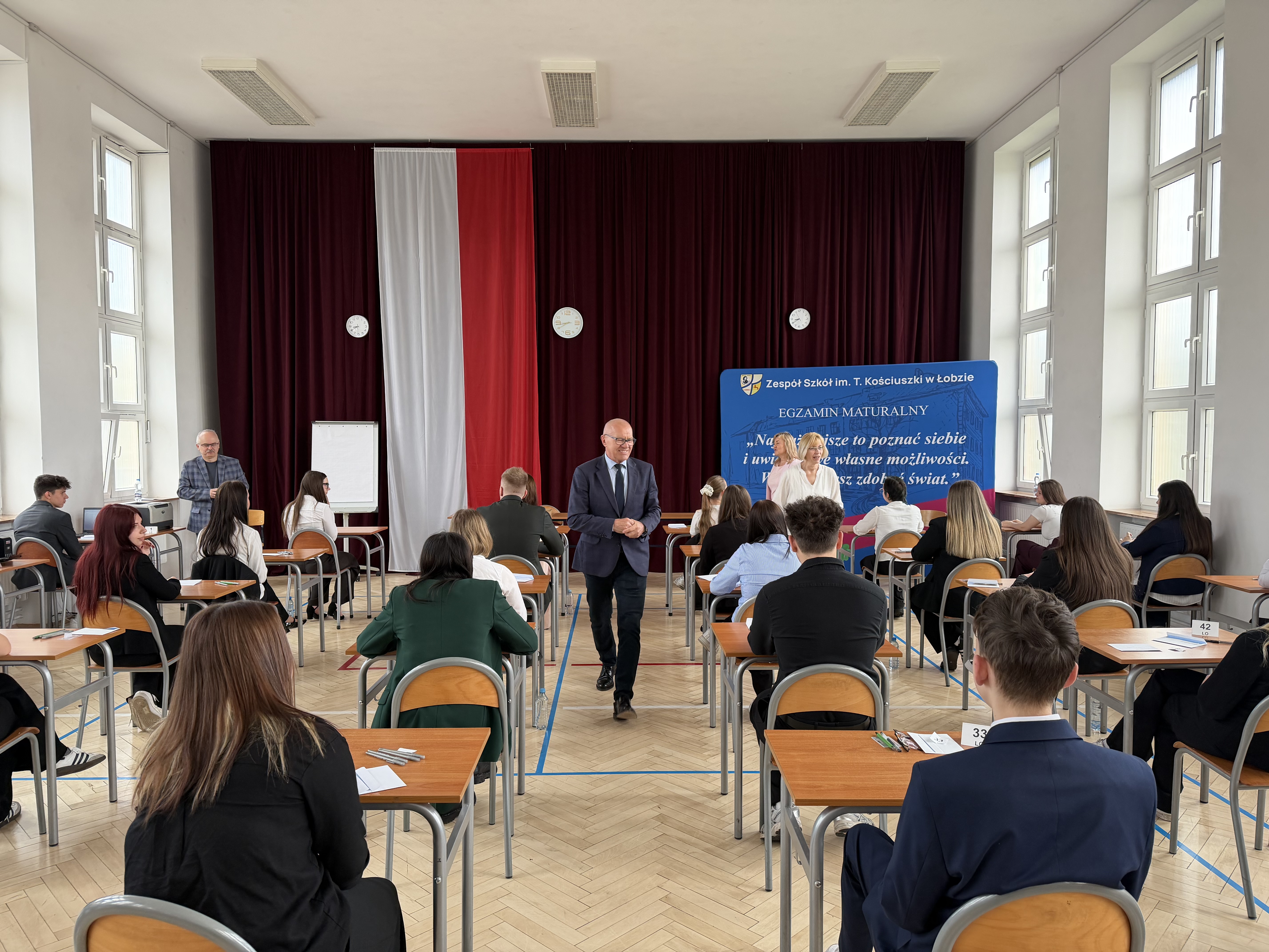 Bo w stresie najważniejszy jest... spokój. Wizyta Starosty Łobeskiego przed Maturą w Zespole Szkół im. T. Kościuszki w Łobzie 04.05.2026