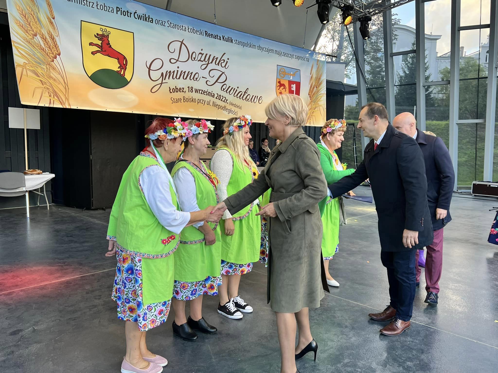 Ocena wieńców dożynkowych oraz stoisk gminnych