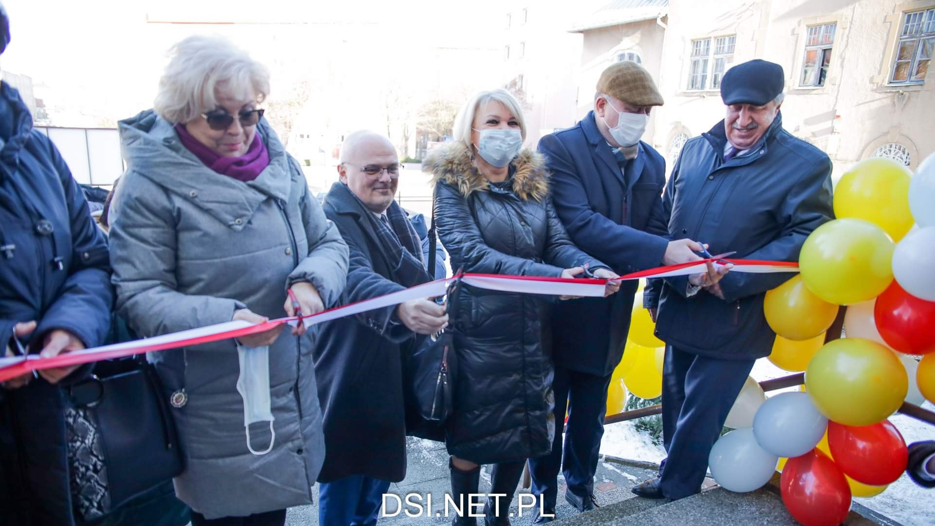 Przecięcie wstęgi podczas otwarcia