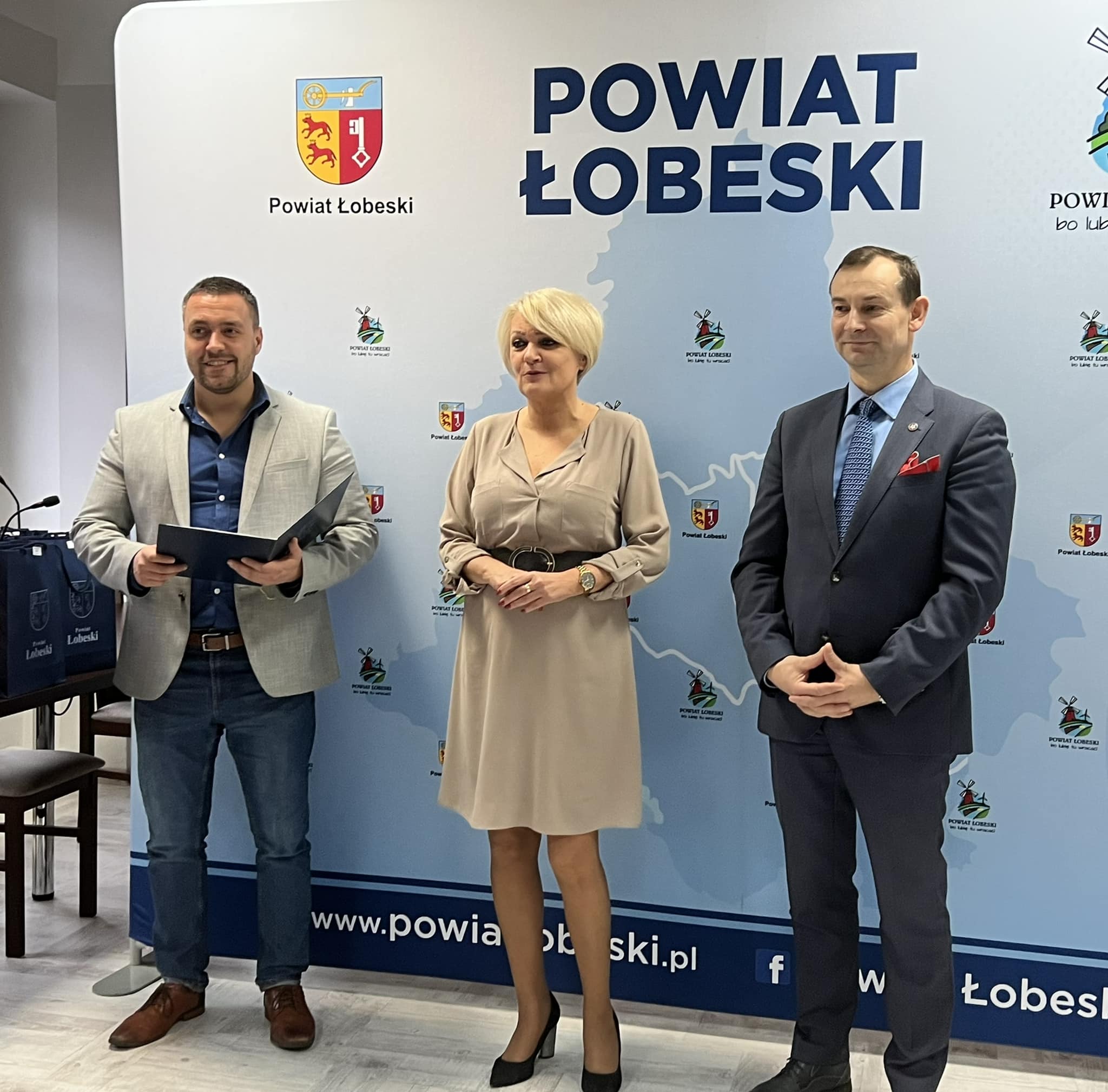 Wręczenie nagród dla Laureatów i wyróżnionych w konkursie pn. ,,Niepodległa Polska” 