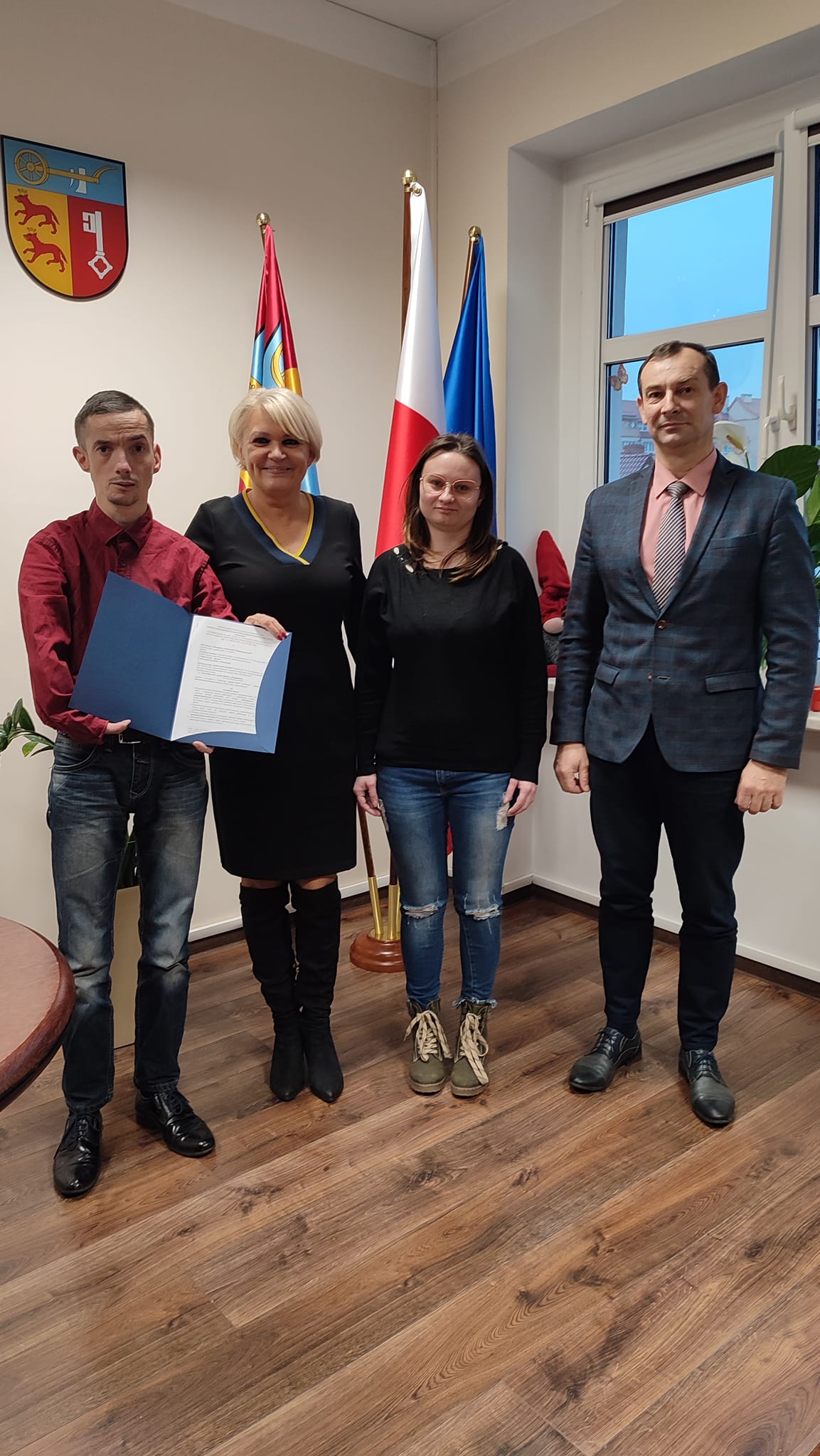 Podpisanie umowy na realizację zadania publicznego pn. "Mikołajowy Dzień Osób Niepełnosprawnych