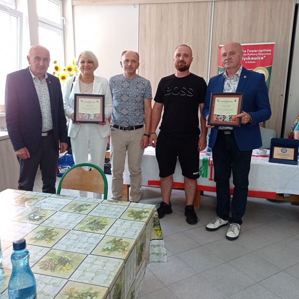 Walne Sprawozdanie wyborcze Towarzystwa Krzewienia Kultury Fizycznej "Błyskawica" oraz podziękowania dla Starosty Łobeskiego oraz Burmistrza Łobza